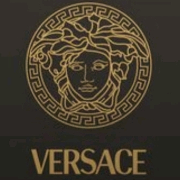 Versace - Picture 5 of 5